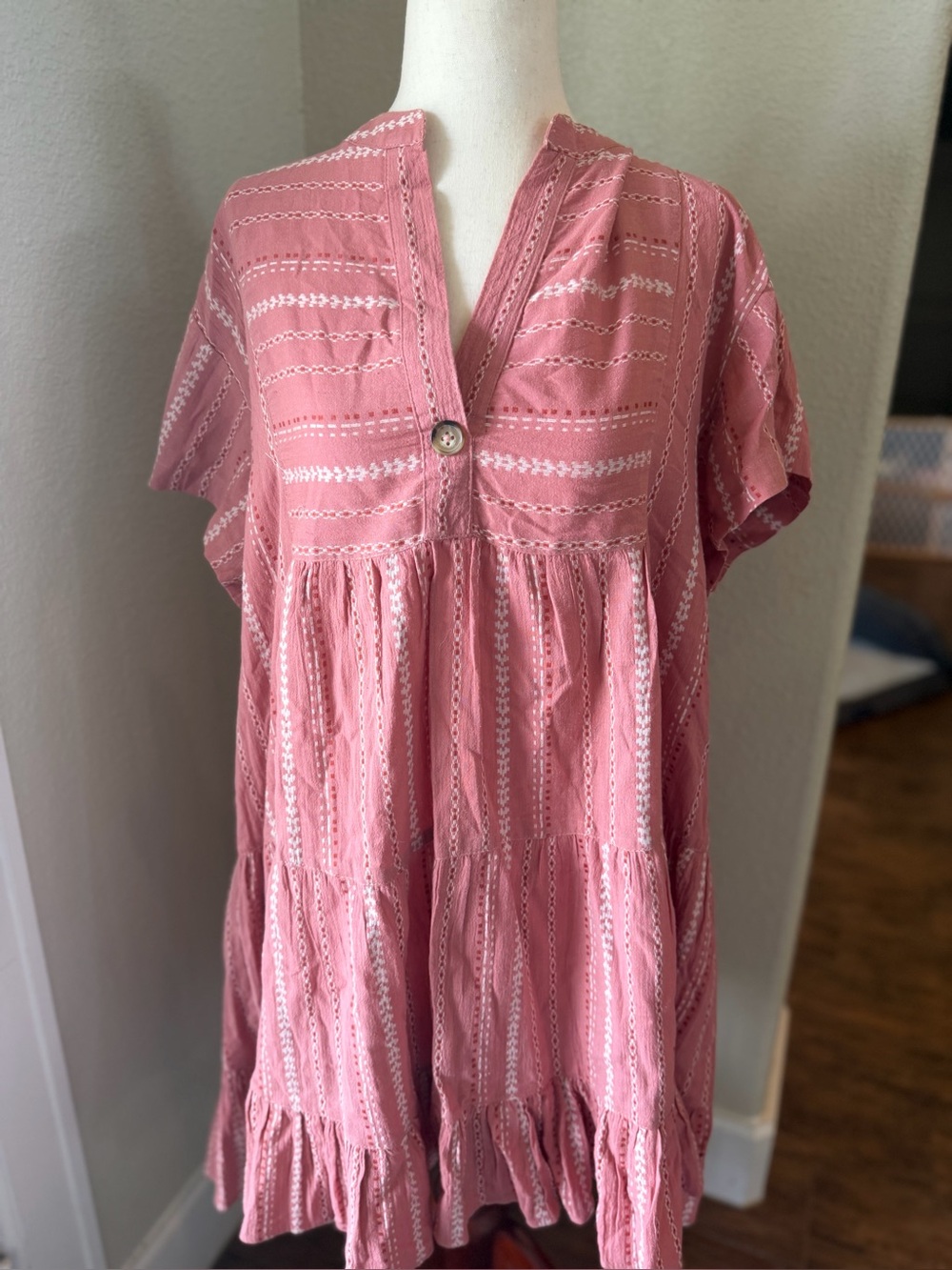 Uncle Frank dress size L pink and white